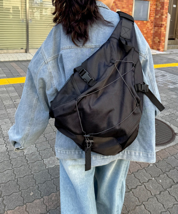 ドローコードワンショルダーナイロンボディバッグ | SL1265021 | ブラック