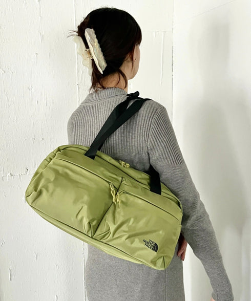 THE NORTH FACE(ザ・ノースフェイス)/A4収納可 軽量 ダッフルバッグ ショルダーバッグ ボストンバッグ ロゴプリント/SP DUFFLE BAG S | IM1261011 | カーキ