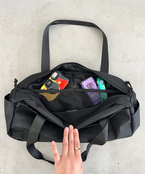 THE NORTH FACE(ザ・ノースフェイス)/A4収納可 軽量 ダッフルバッグ ショルダーバッグ ボストンバッグ ロゴプリント/SP DUFFLE BAG S | IM1261011 | ブラック