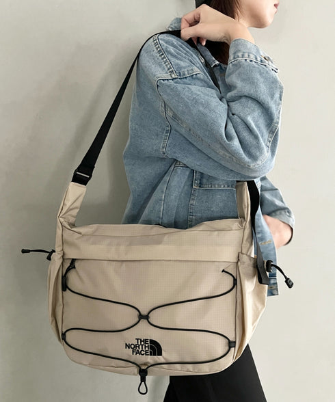 THE NORTH FACE(ザ・ノースフェイス)/軽量 A4収納可 大容量 メッセンジャーバッグ ショルダーバッグ/BOREALIS SOFT MESSENGER | IM1261012 | ベージュ