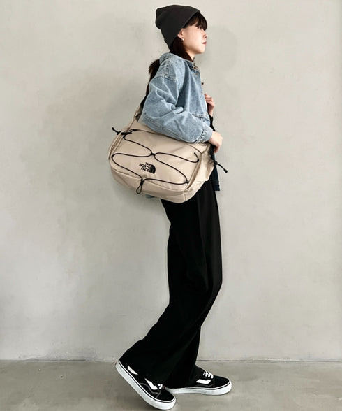THE NORTH FACE(ザ・ノースフェイス)/軽量 A4収納可 大容量 メッセンジャーバッグ ショルダーバッグ/BOREALIS SOFT MESSENGER | IM1261012 | ベージュ