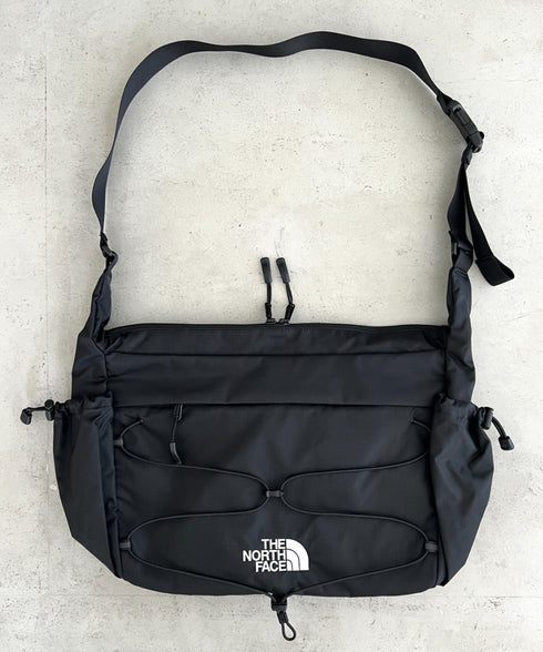 THE NORTH FACE(ザ・ノースフェイス)/軽量 A4収納可 大容量 メッセンジャーバッグ ショルダーバッグ/BOREALIS SOFT MESSENGER | IM1261012 | ブラック