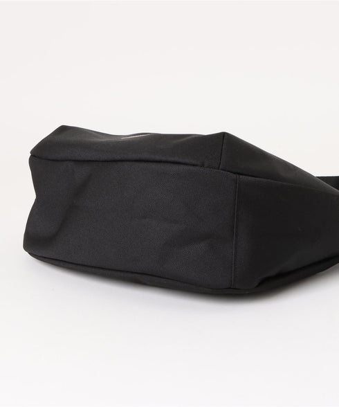 THE NORTH FACE(ザ・ノースフェイス)/軽量 ミニショルダーバッグ ホーボーバッグ クロスバッグ/ STANDARD HOBO BAG S | IM1261014 | ブラック