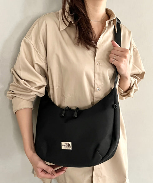 THE NORTH FACE(ザ・ノースフェイス)/軽量 ミニショルダーバッグ ホーボーバッグ クロスバッグ/ STANDARD HOBO BAG S | IM1261014 | ブラック
