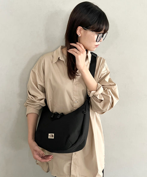 THE NORTH FACE(ザ・ノースフェイス)/軽量 ミニショルダーバッグ ホーボーバッグ クロスバッグ/ STANDARD HOBO BAG S | IM1261014 | ブラック