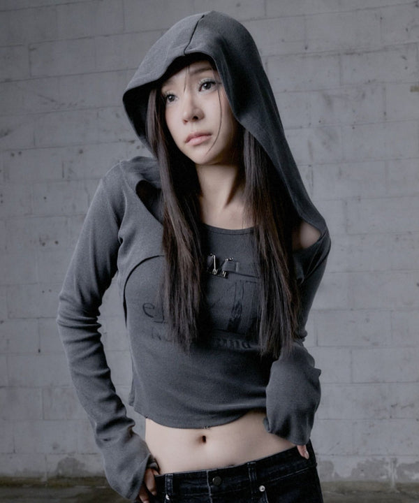 MUCENT(ムセント)/クロップド丈 メタルロゴ フード レイヤード ボレロ/OPEL METAL LOGO HOOD BOLERO | AT2261017 | チャコールグレー