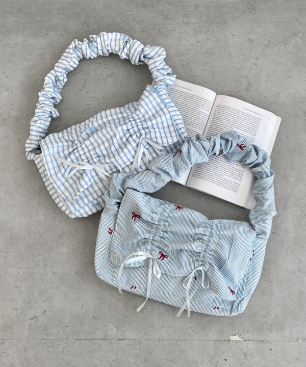 くしゅくしゅギャザーフラップショルダーバッグ | SL1265032 | サックスブルー