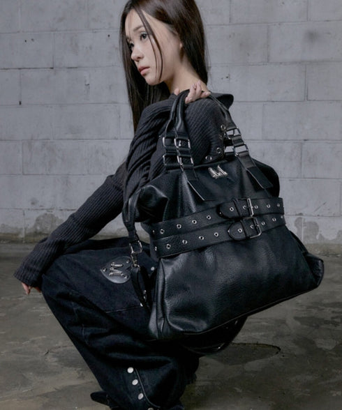 MUCENT(ムセント)/3WAY フロント ダブル ベルト レザー トート クロス ショルダーバッグ/COR FRONT DOUBLE BELTED LEATHER TOTE BAG | AT1261029 | ブラック