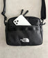 THE NORTH FACE(ザ・ノースフェイス)/軽量 スクエア ショルダーバッグ スタンダード クロスバッグ ロゴプリント/STANDARD CROSS BAG | IM1261038 | ブラック