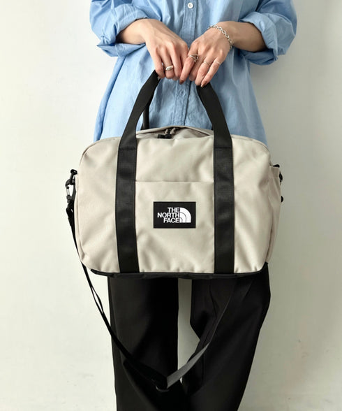 THE NORTH FACE(ザ・ノースフェイス)/大容量 2WAY ヘリテージ カーゴ ボストン ショルダーバッグ/HERITAGE CARGO_PLUS | IM1261042 | グレイッシュベージュ