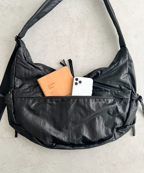 THE NORTH FACE(ザ・ノースフェイス)/軽量 大容量 シャーリング リボン ホーボーバッグ ショルダーバッグ/BONNEY SR CROSS BAG | IM1261049 | ブラック