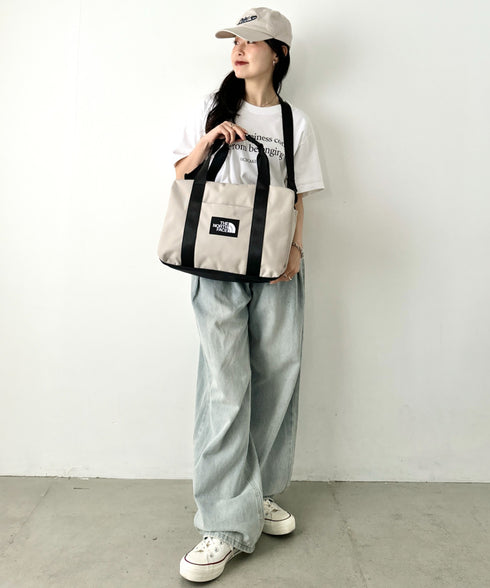 【国内未発売】THE NORTH FACE(ザ・ノースフェイス)/軽量 大容量 大きいサイズ トラベルバッグ ヘリテージカーゴバッグHERITAGE CARGO M_PLUS | IM1261052 | グレイッシュベージュ