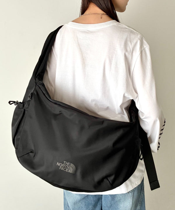 【】THE NORTH FACE(ザ・ノースフェイス)/軽量 大容量 ロゴプリント ホーボーバッグ ショルダーバッグ/URBAN HOBO BAG L | IM1262003 | ブラック