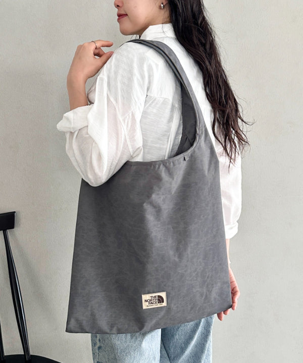 【】THE NORTH FACE(ザ・ノースフェイス)/A4収納可 トートバッグ サブバッグ エコバッグ/WL TRIG BAG | IM1262019 | グレー