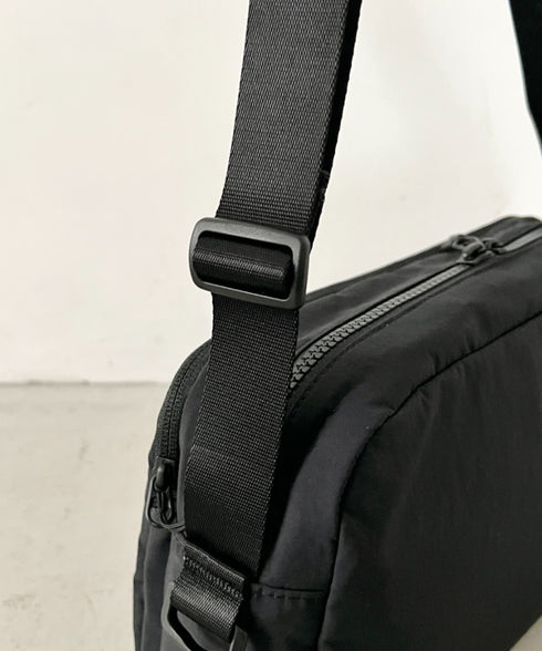 【】THE NORTH FACE(ザ・ノースフェイス)/軽量 ワンポイントロゴ ショルダー クロスバッグ/LINDEN CROSS BAG M | IM1262020 | ブラック