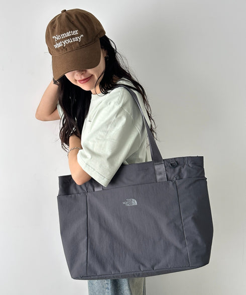 【】THE NORTH FACE(ザ・ノースフェイス)/PC A4収納可 大容量 トートバッグ ロゴプリント / LINDEN TOTE BAG | IM1262021 | チャコールグレー