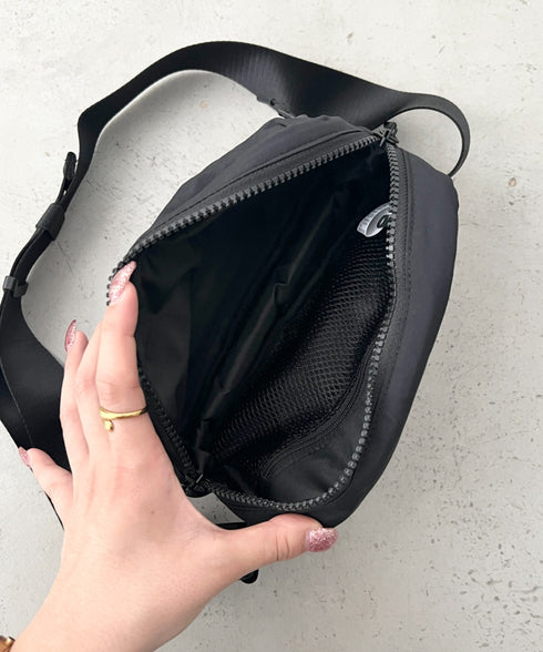【】THE NORTH FACE(ザ・ノースフェイス)/ボディバッグ ウエストポーチ ヒップサック ロゴプリント/LINDEN HIP SACK | IM1262022 | ブラック