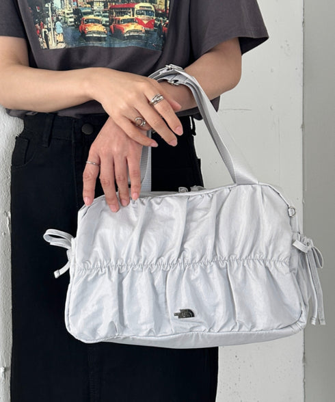 【】THE NORTH FACE(ザ・ノースフェイス)/ショルダートートバッグ ギャザーデザイン ロゴプレート/BONNEY SR SHOULDER TOTE | IM1262024 | ライトグレー