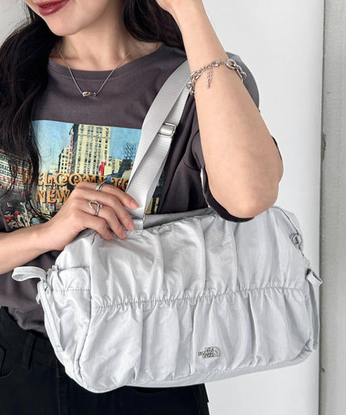 【】THE NORTH FACE(ザ・ノースフェイス)/ショルダートートバッグ ギャザーデザイン ロゴプレート/BONNEY SR SHOULDER TOTE | IM1262024 | ライトグレー