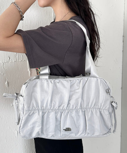 【】THE NORTH FACE(ザ・ノースフェイス)/ショルダートートバッグ ギャザーデザイン ロゴプレート/BONNEY SR SHOULDER TOTE | IM1262024 | ライトグレー