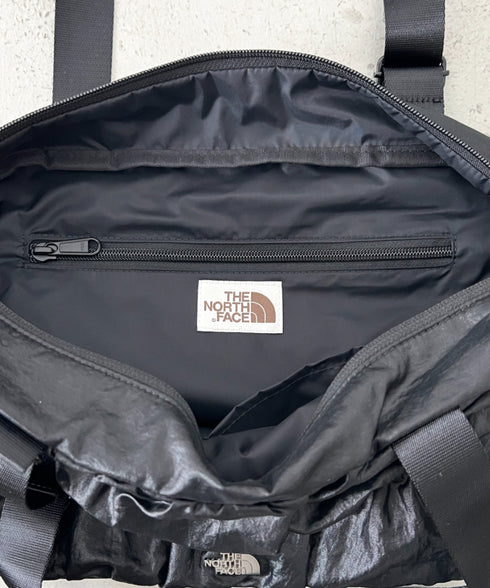 【】THE NORTH FACE(ザ・ノースフェイス)/ショルダートートバッグ ギャザーデザイン ロゴプレート/BONNEY SR SHOULDER TOTE | IM1262024 | ブラック