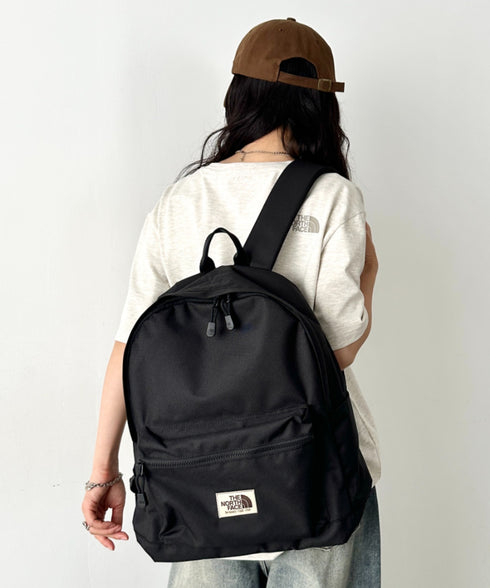 【】THE NORTH FACE(ザ・ノースフェイス)/PC・A4収納可能 軽量 通勤通学 リュック バックパック/STANDARD DAYPACK | IM1262026 | ブラック