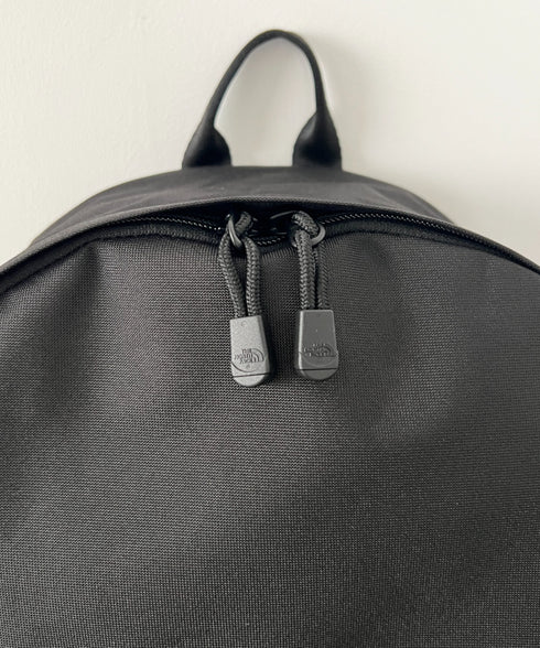 【】THE NORTH FACE(ザ・ノースフェイス)/PC・A4収納可能 軽量 通勤通学 リュック バックパック/STANDARD DAYPACK | IM1262026 | カーキ
