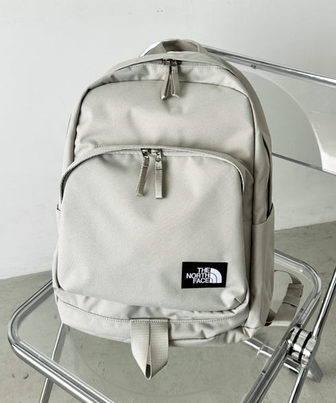 【】THE NORTH FACE(ザ・ノースフェイス)/PC・A4収納可能 22L リュック バックパック 通勤通学/TNF DAY PACK M | IM1262033 | ホワイト