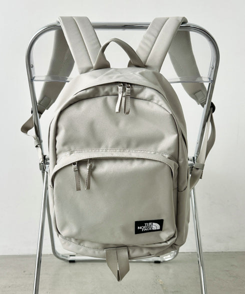 【】THE NORTH FACE(ザ・ノースフェイス)/PC・A4収納可能 22L リュック バックパック 通勤通学/TNF DAY PACK M | IM1262033 | ホワイト