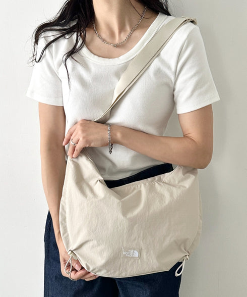 【】THE NORTH FACE(ザ・ノースフェイス)/ショルダーバッグ ハーフムーンバッグ ホーボーバッグ /BREEZE CROSS BAG M | IM1262035 | ホワイト