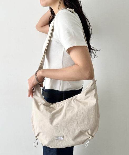 【】THE NORTH FACE(ザ・ノースフェイス)/ショルダーバッグ ハーフムーンバッグ ホーボーバッグ /BREEZE CROSS BAG M | IM1262035 | ホワイト