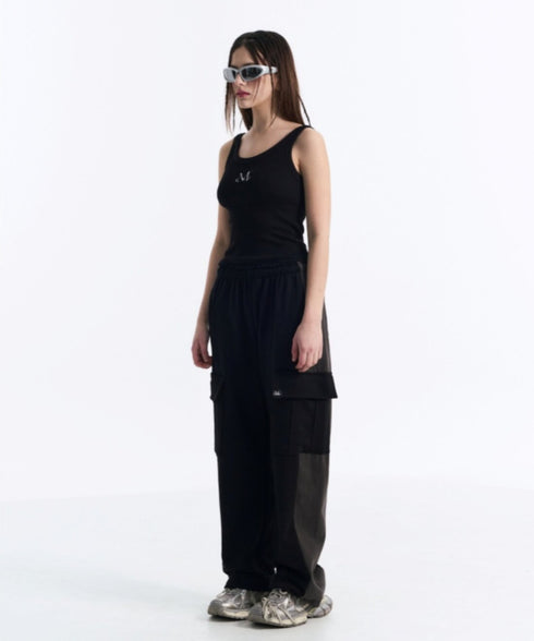 MUCENT(ムセント)/バック ディティール スリーブレス アメスリ タンクトップ/BACK DETAIL SIGNATURE SLEEVELESS | AT2262042 | ブラック
