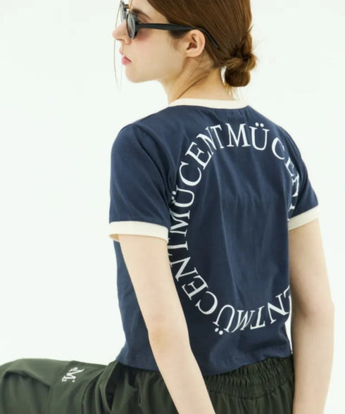 MUCENT(ムセント)/バックロゴ 配色 リングカラー クロップド 半袖 Tシャツ/RINGER HALF T | AT2262043 | ネイビー