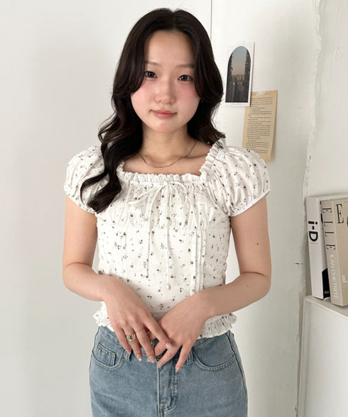 タックフリル花柄レースブラウス | CL2262036 | ホワイト