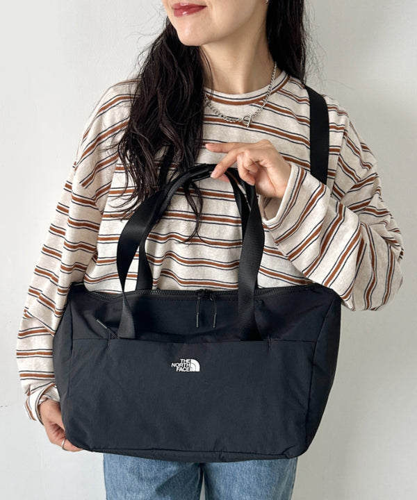 【】THE NORTH FACE(ザ・ノースフェイス)/2WAY 大容量 PC収納可 ショルダー トラベル ダッフルバッグ ロゴプリント/LINDEN DUFFLE BAG S | IM1262063 | ブラック
