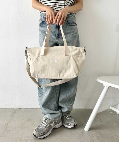 【】THE NORTH FACE(ザ・ノースフェイス)/2WAY 大容量 PC収納可 ショルダー トラベル ダッフルバッグ ロゴプリント/LINDEN DUFFLE BAG S | IM1262063 | クリーム