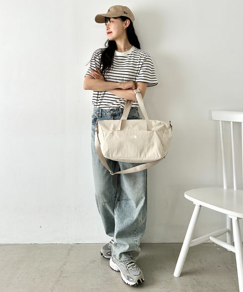 【】THE NORTH FACE(ザ・ノースフェイス)/2WAY 大容量 PC収納可 ショルダー トラベル ダッフルバッグ ロゴプリント/LINDEN DUFFLE BAG S | IM1262063 | クリーム