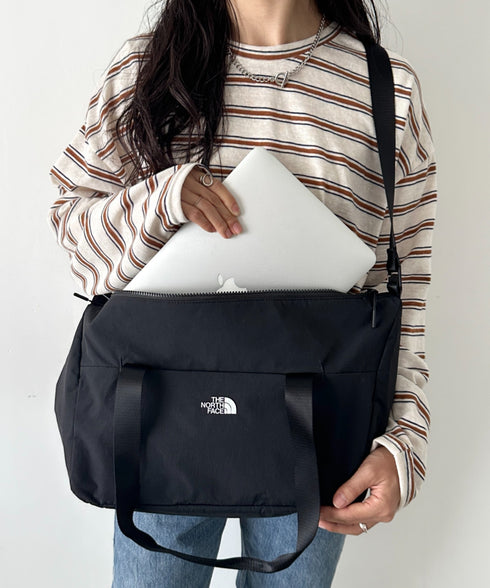 【】THE NORTH FACE(ザ・ノースフェイス)/2WAY 大容量 PC収納可 ショルダー トラベル ダッフルバッグ ロゴプリント/LINDEN DUFFLE BAG S | IM1262063 | ブラック