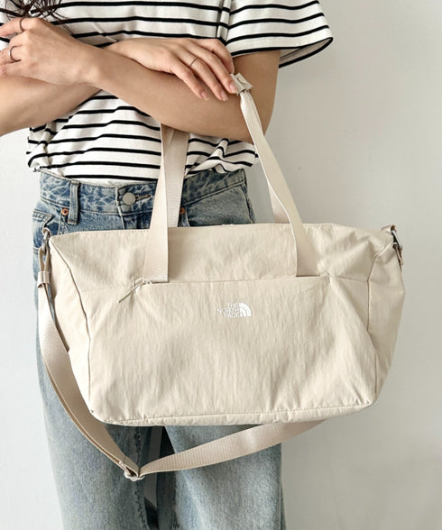 【】THE NORTH FACE(ザ・ノースフェイス)/2WAY 大容量 PC収納可 ショルダー トラベル ダッフルバッグ ロゴプリント/LINDEN DUFFLE BAG S | IM1262063 | クリーム