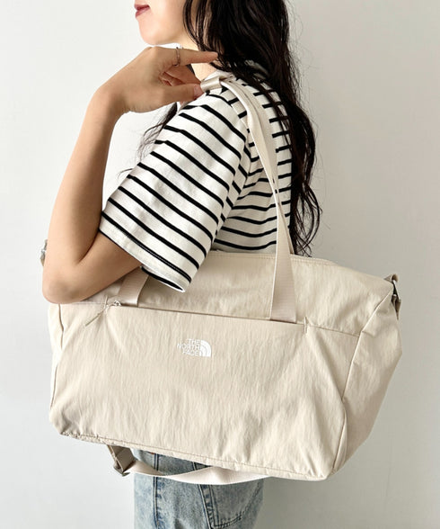 【】THE NORTH FACE(ザ・ノースフェイス)/2WAY 大容量 PC収納可 ショルダー トラベル ダッフルバッグ ロゴプリント/LINDEN DUFFLE BAG S | IM1262063 | クリーム