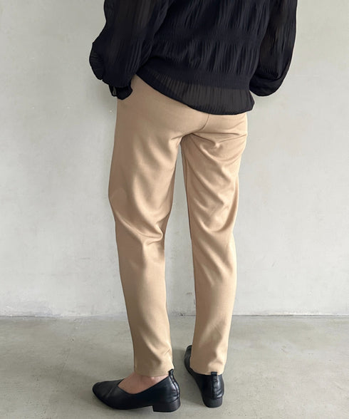 【マタニティ】お腹楽々のびのびマタニティテーパードパンツ 美シルエット | MD2265098 | ベージュ