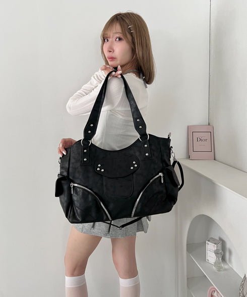 サイドポケットスタッズショルダーバッグ | LO1265087 | ブラック