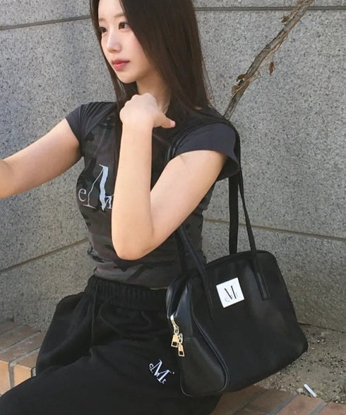 MUCENT(ムセント)/軽量 A4収納可 ロゴパッチ ショルダー トートバッグ/TIVE LEATHER SHOULDER BAG UNISEX | AT1262071 | ブラック