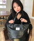 MUCENT(ムセント)/軽量 A4サイズ収納可 ロゴパッチ サイド ジッパー ショルダー トート バッグ/RIENNE SIDE ZIPPER LEATHER SHOULDER BAG | AT1262072 | ブラック
