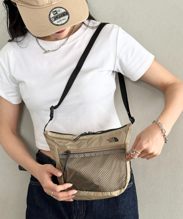 THE NORTH FACE(ザ・ノースフェイス)/2WAY 軽量 ショルダーバッグ ロゴプリント /ULTRA-Z BUCKLE CROSS BAG | IM1262089 | サンドベージュ
