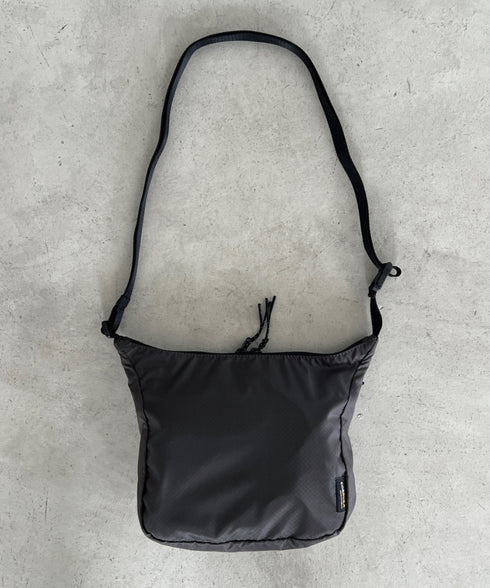 THE NORTH FACE(ザ・ノースフェイス)/2WAY 軽量 ショルダーバッグ ロゴプリント /ULTRA-Z BUCKLE CROSS BAG | IM1262089 | サンドベージュ