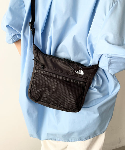 THE NORTH FACE(ザ・ノースフェイス)/2WAY 軽量 ショルダーバッグ ロゴプリント /ULTRA-Z BUCKLE CROSS BAG | IM1262089 | チャコールグレー