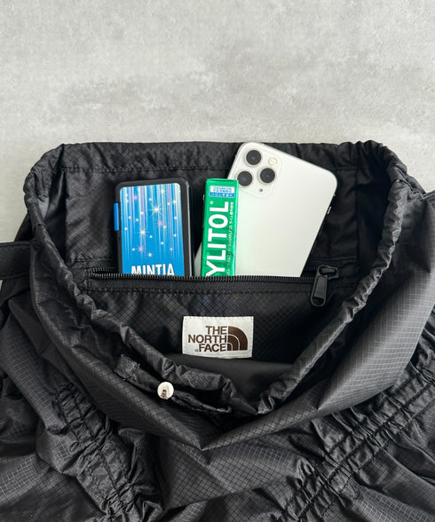 THE NORTH FACE(ザ・ノースフェイス)/超軽量 ナップサック ロゴプリント ドローストリングバッグ/BONNEY SR DRAWSTRING BAG | IM1262090 | ホワイト