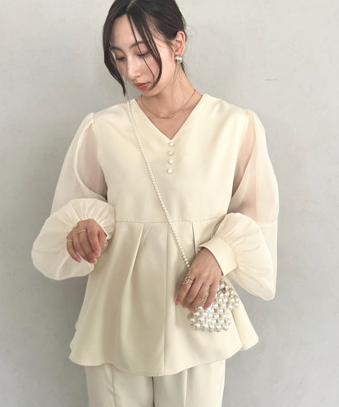 前後２WAY 袖オーガンジーパフスリーブタック入りフレアトップス スリムテーパードパンツセット フォーマルスーツセット オケージョン パンツドレス 結婚式 お呼ばれ 二次会 ドレス | MD2266012 | アイボリー