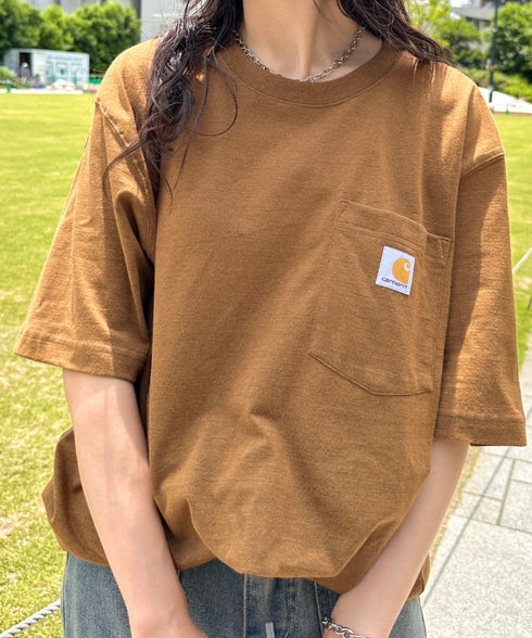 Carhartt(カーハート) /USA規格 ヘビーウェイト ルーズフィット ポケT ビッグサイズ オーバーサイズ ユニセックス ポケット付き コットン 半袖 Tシャツ 5部袖 1/2スリーブ | L2202001 | ブラウン